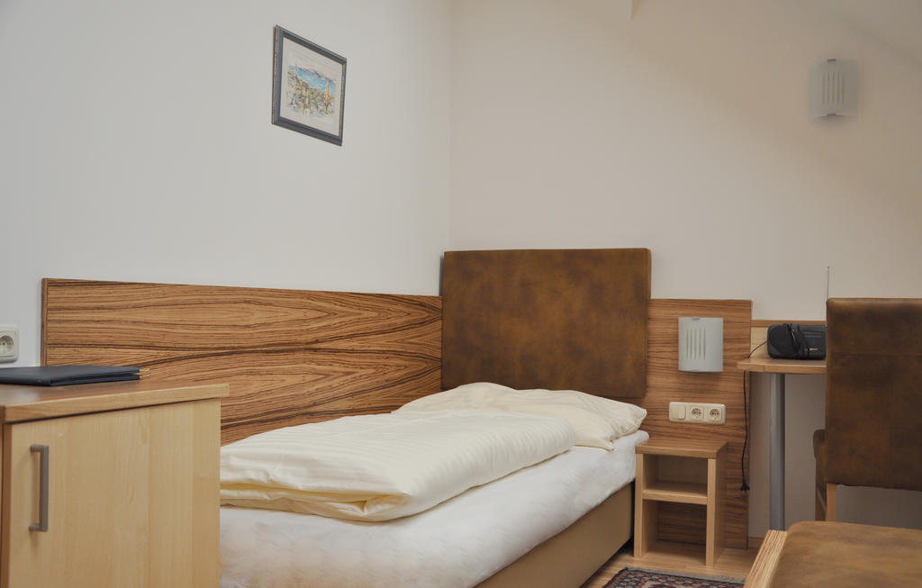 Hotel Almtalerhof Traun Szoba fotó