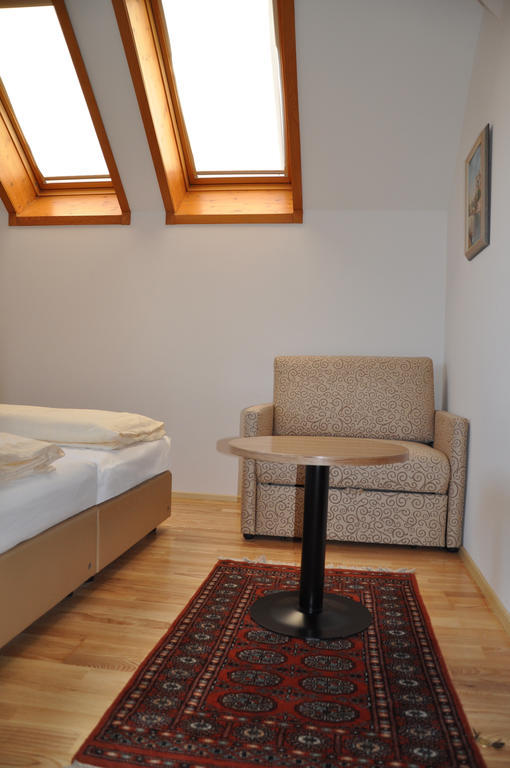 Hotel Almtalerhof Traun Kültér fotó